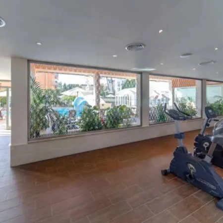 Apartman Seramar Sunna Park *